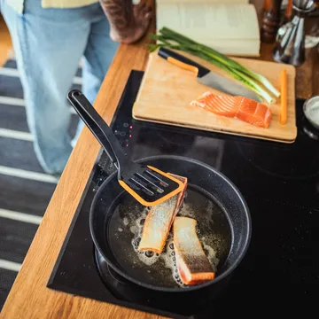 Functional Form espátula de cozinha - Preto-laranja, 36,2 cm - Fiskars