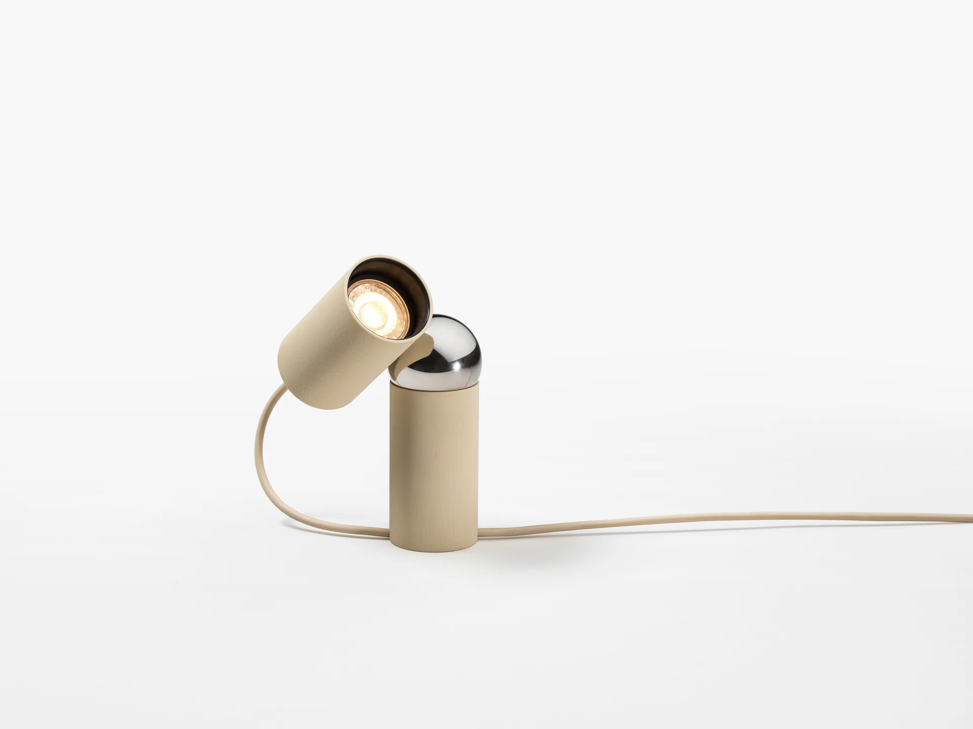 Candeeiro de mesa Bilboquet, Linen Flos