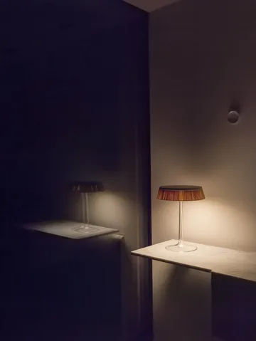 Candeeiro de mesa Bon Jour T - Fumaça-cinza-topo cromado fosco - Flos