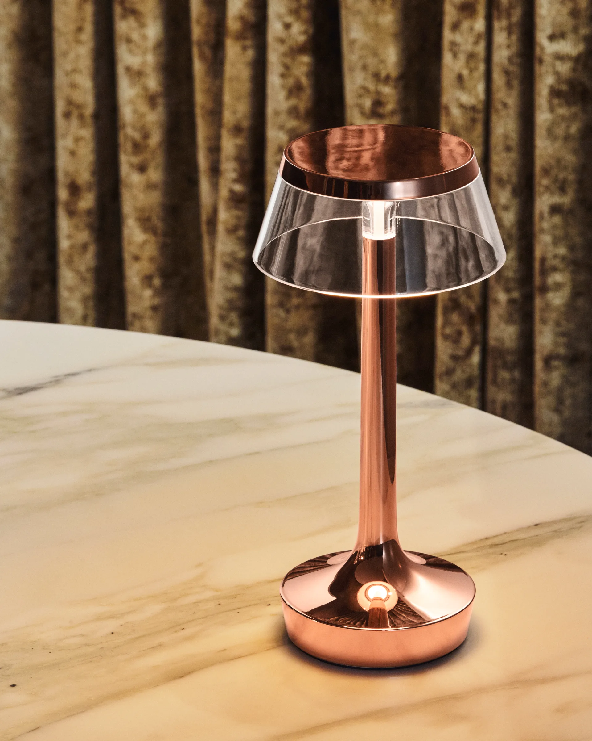 Candeeiro de mesa Bon Jour Unplugged, Copper Flos