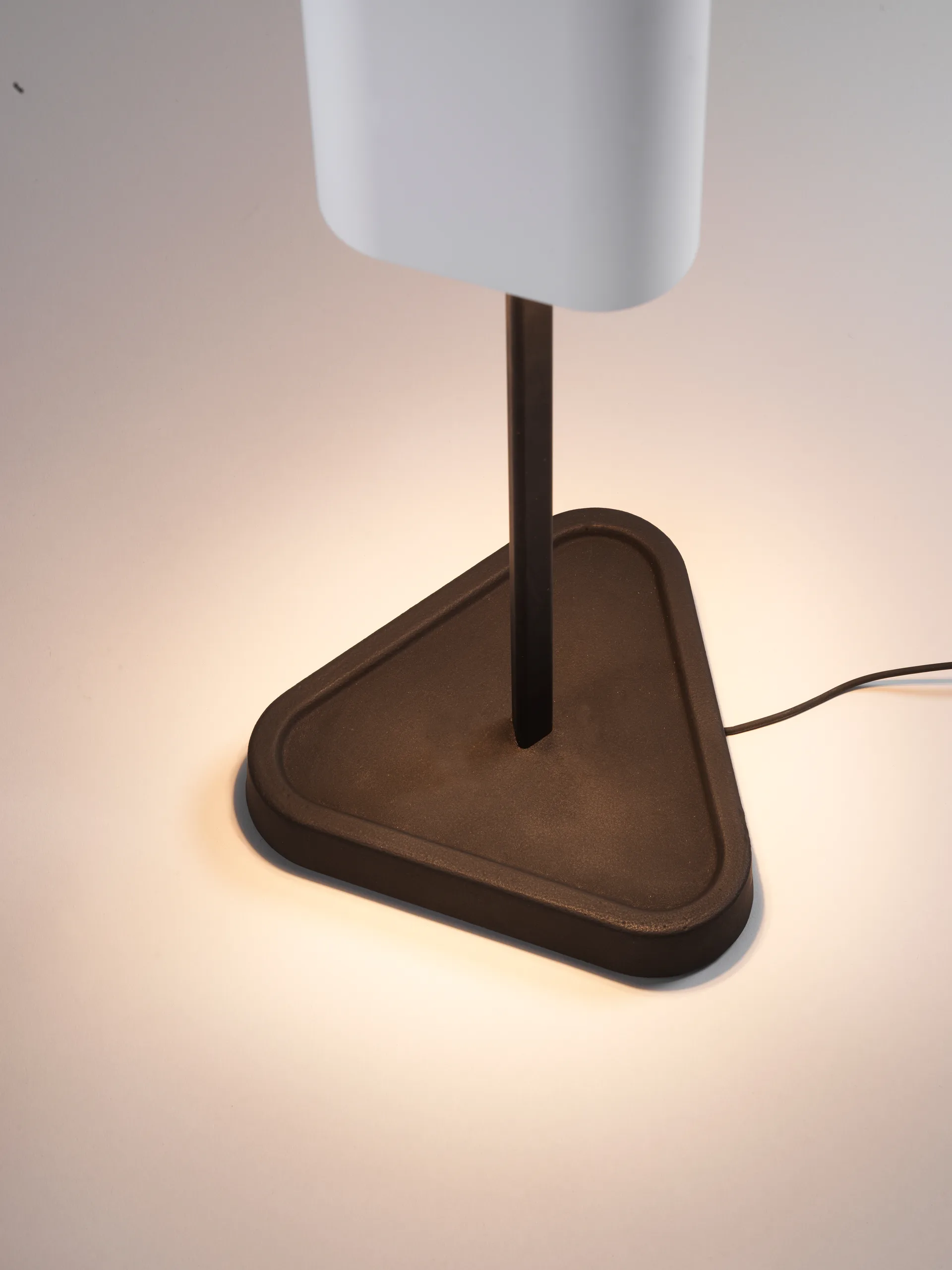 Candeeiro de mesa EMI 114 cm, Off white Flos