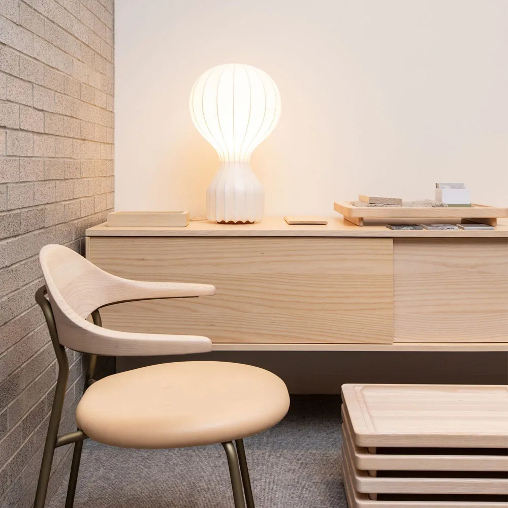 Candeeiro de mesa Gatto Grande, 58 cm Flos