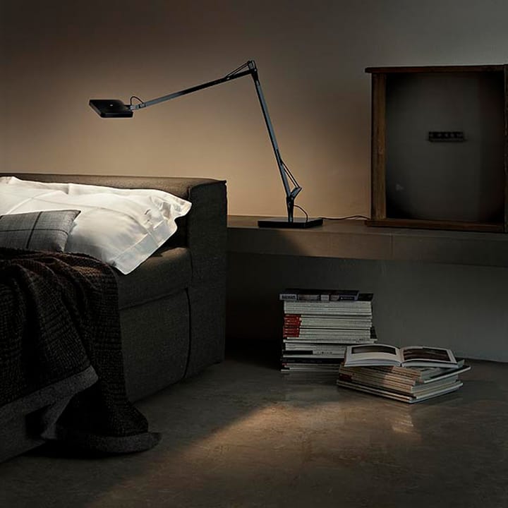 Candeeiro de mesa Kelvin T LED, Antracite Flos