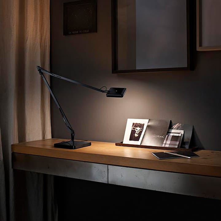 Candeeiro de mesa Kelvin T LED, Antracite Flos