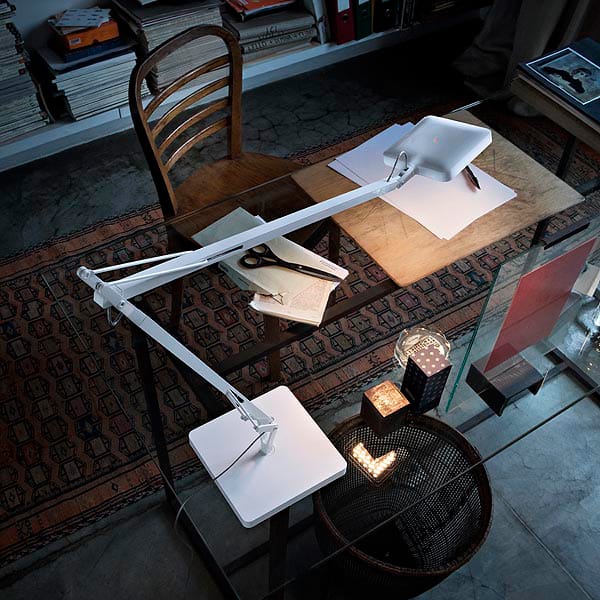 Candeeiro de mesa Kelvin T LED, Branco brilhante Flos