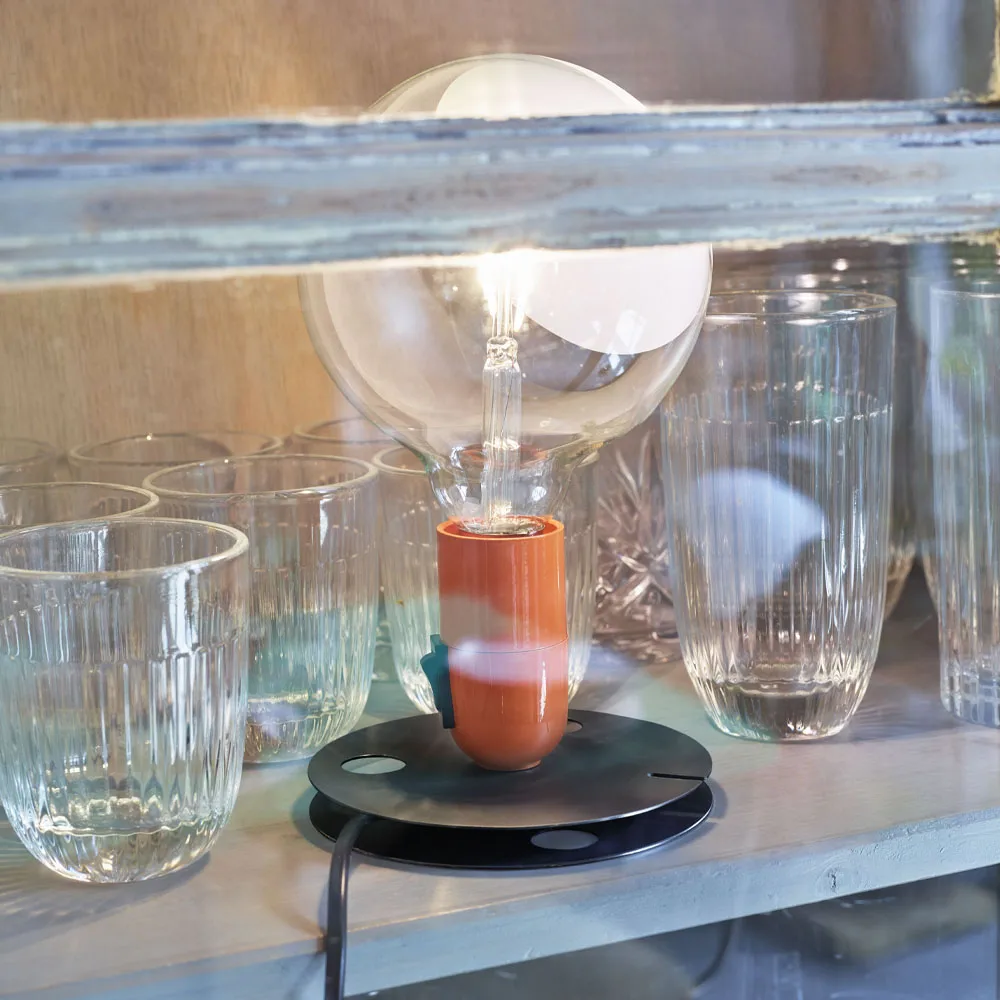 Candeeiro de mesa Lampadina, Branco  Flos