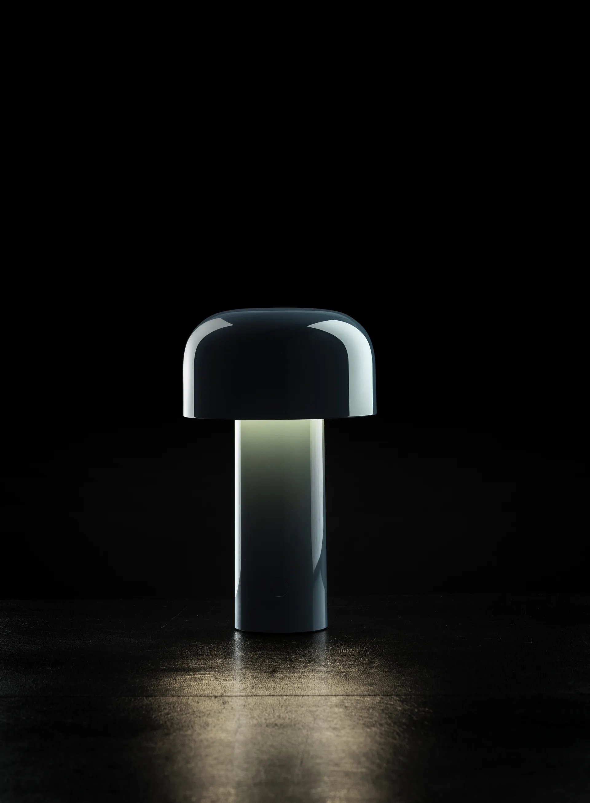 Candeeiro de mesa portátil Bellhop, Blue grey, IP54 (interior/exterior) Flos