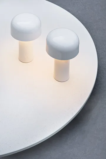 Candeeiro de mesa portátil Bellhop - Branco, IP54 (interior/exterior) - Flos