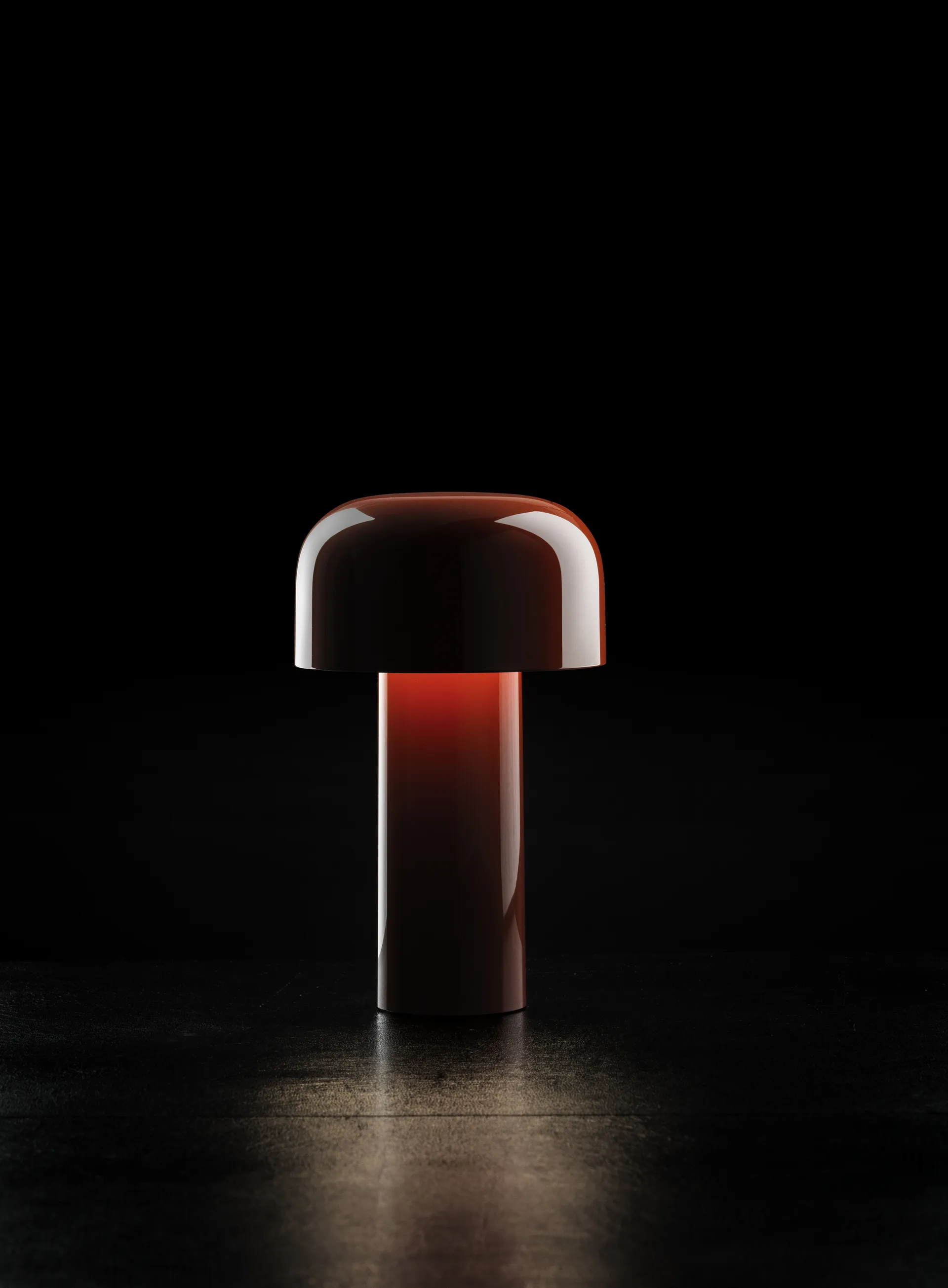 Candeeiro de mesa portátil Bellhop, Vermelho tijolo, IP54 (interior/exterior) Flos