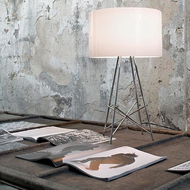 Candeeiro de mesa Ray T, Preto-cromado Flos