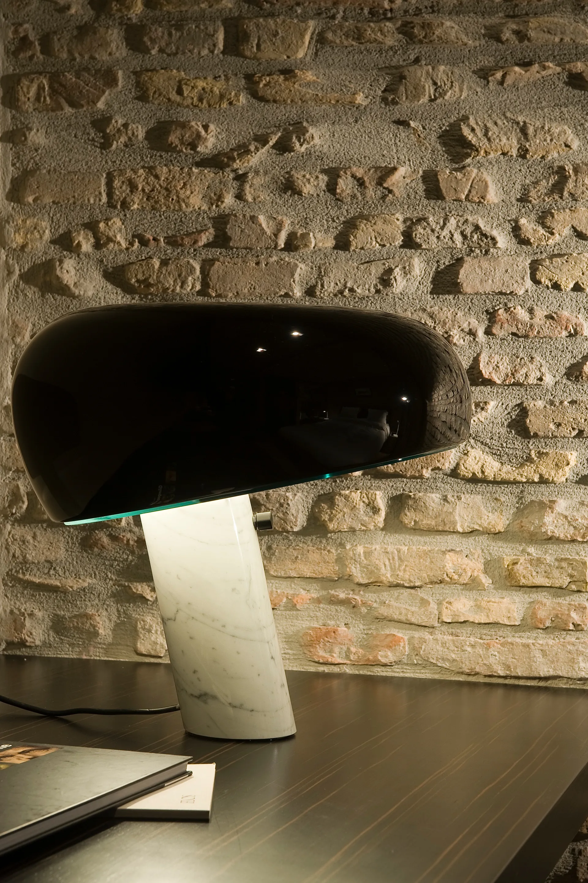 Candeeiro de mesa Snoopy, Black Flos