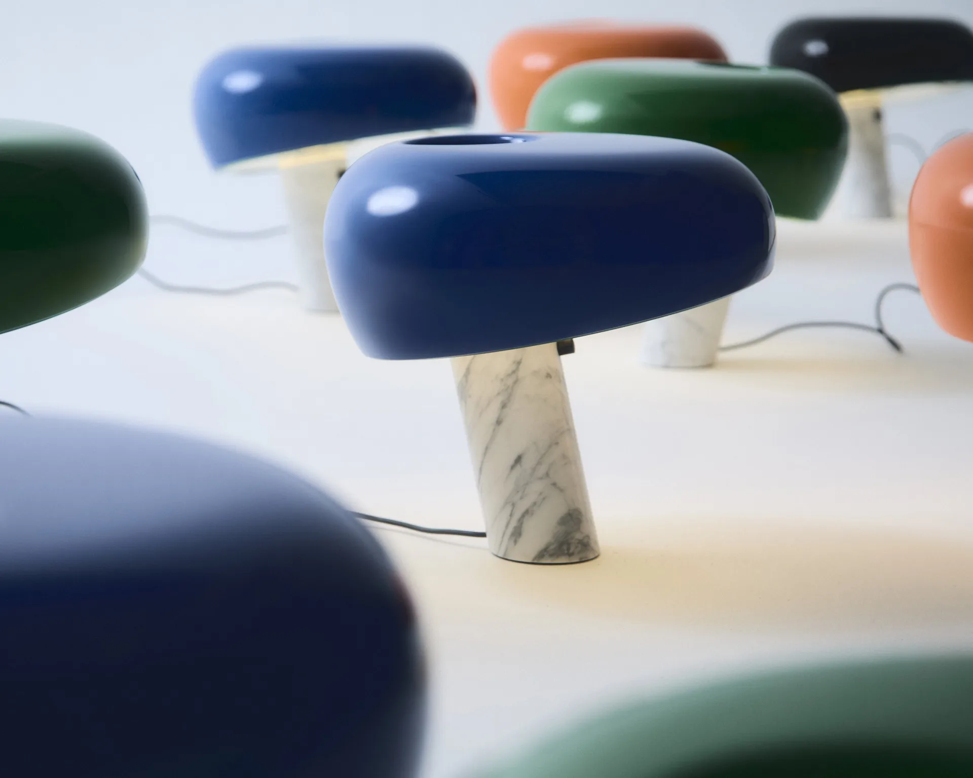 Candeeiro de mesa Snoopy, Navy blue Flos