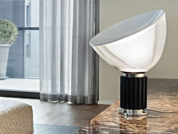Candeeiro de mesa Taccia PMMA - Preto LED - Flos