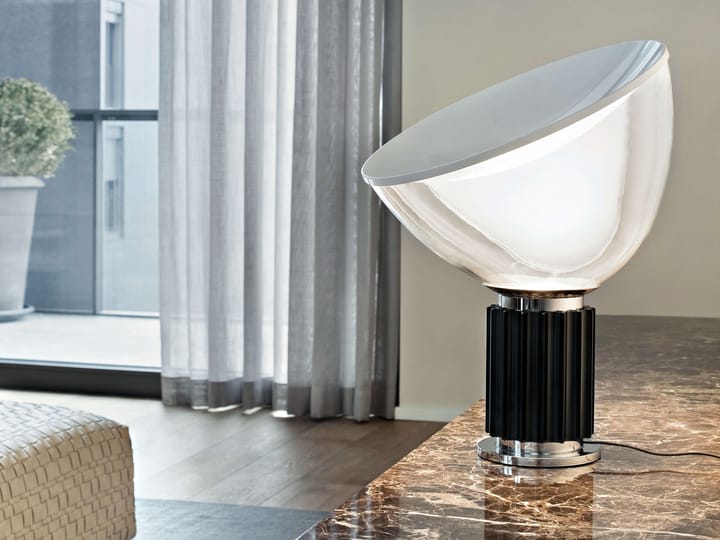 Candeeiro de mesa Taccia PMMA, Preto LED Flos