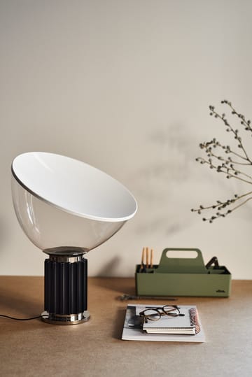 Candeeiro de mesa Taccia Small LED 48,5 cm - Cúpula de vidro preta - Flos