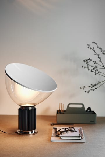 Candeeiro de mesa Taccia Small LED 48,5 cm - Cúpula de vidro preta - Flos