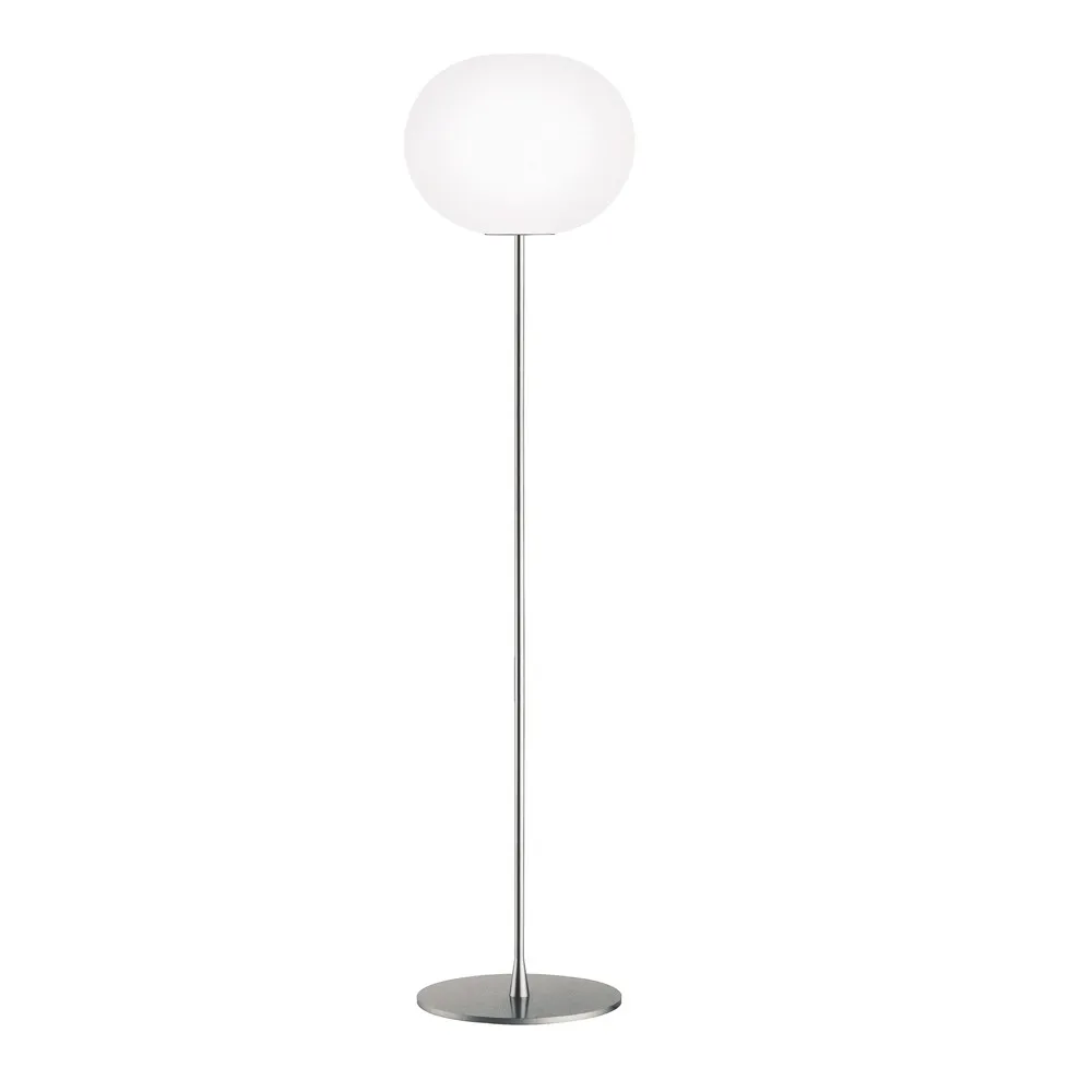 Candeeiro de pé Glo-ball F3, Vidrío opalino branco-base prateada fosca Flos