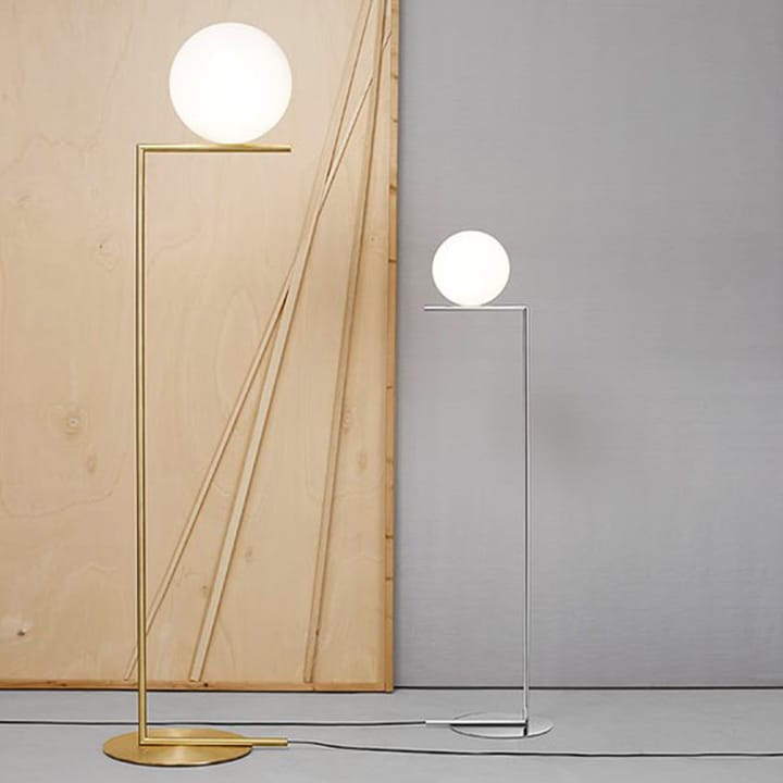 Candeeiro de pé IC Lights F2, Latão escovado-opala Flos