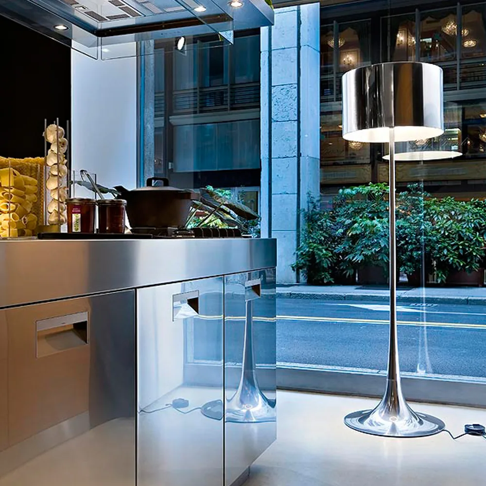 Candeeiro de pé Spun Light F, Preto Flos