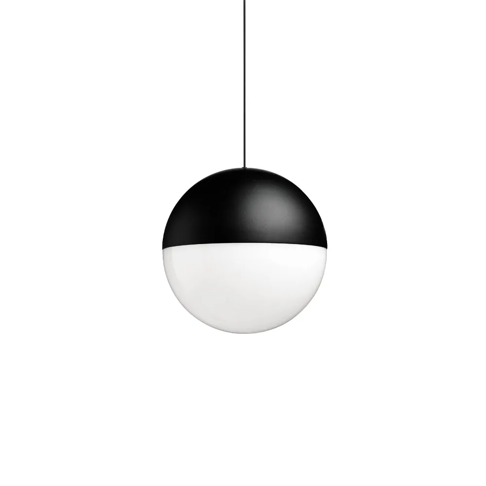 Candeeiro suspenso String Light Sphere, Preto, cabo de 12 m Flos