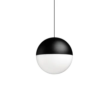 Candeeiro suspenso String Light Sphere - Preto, cabo de 12 m - Flos