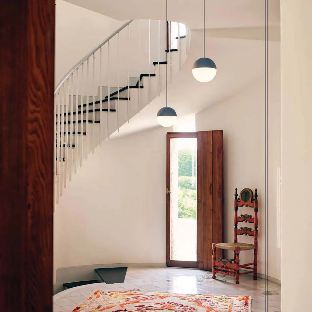 Candeeiro suspenso String Light Sphere, Preto, cabo de 12 m Flos