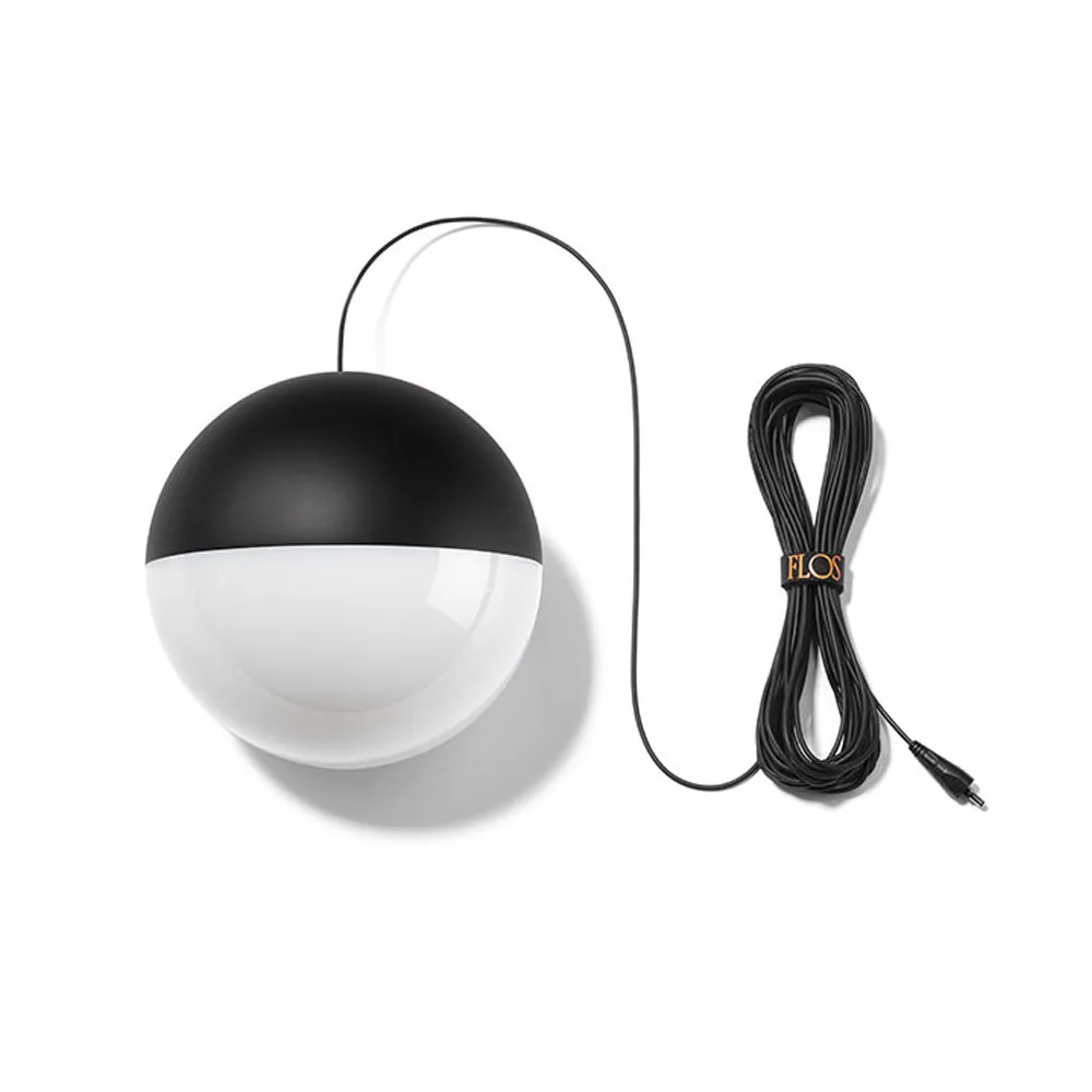 Candeeiro suspenso String Light Sphere, Preto, cabo de 22 m Flos