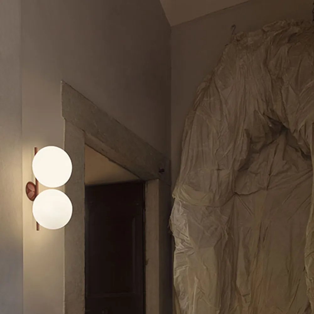 Lâmpada de parede IC lights C/W1 Double, Latão escovado-opala Flos