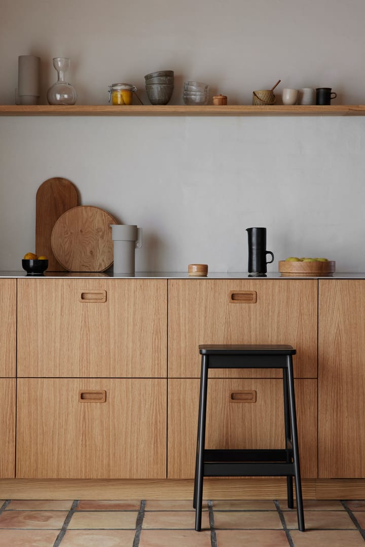 Angle Standard banco de bar 65 cm, Preto Form & Refine