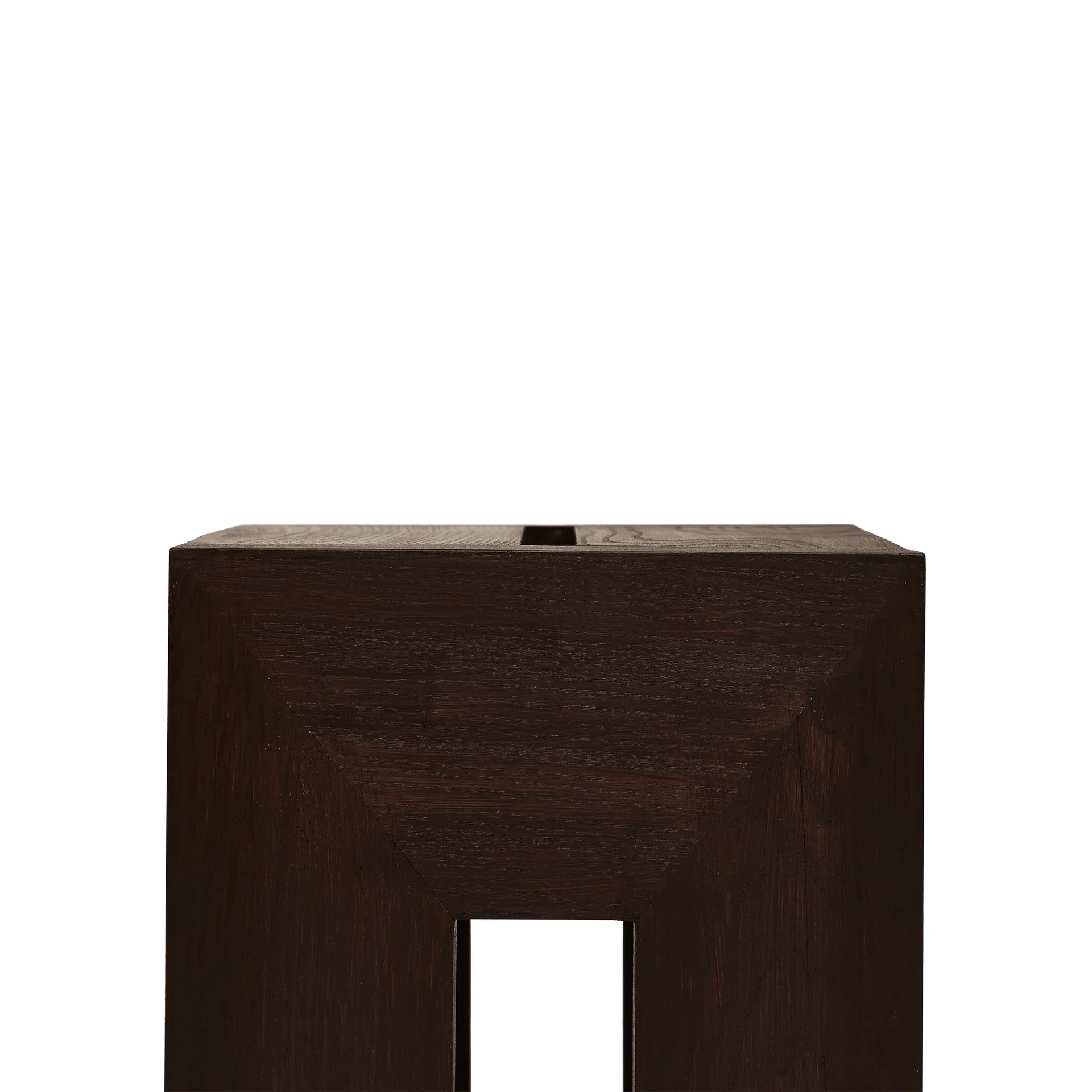 Monolith mesa lateral, Freixo escuro, 29x29x36 cm Form & Refine
