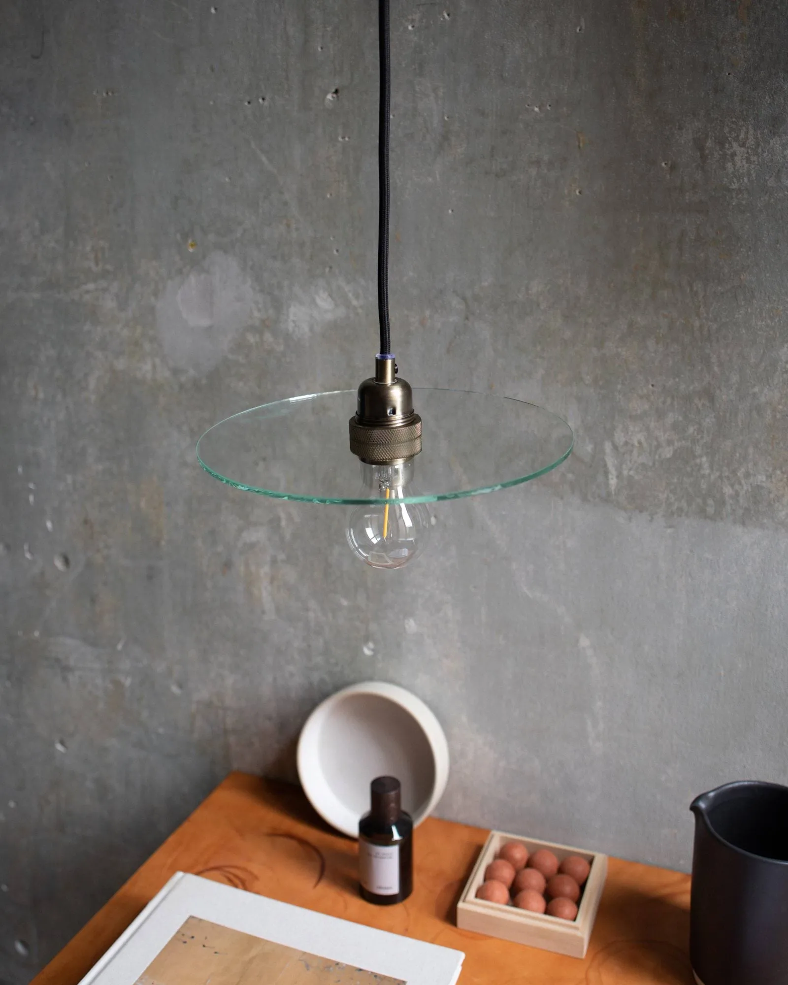 Circle Shade candeeiro de suspensão, Vidro transparente-aço, Ø25 cm FRAMA