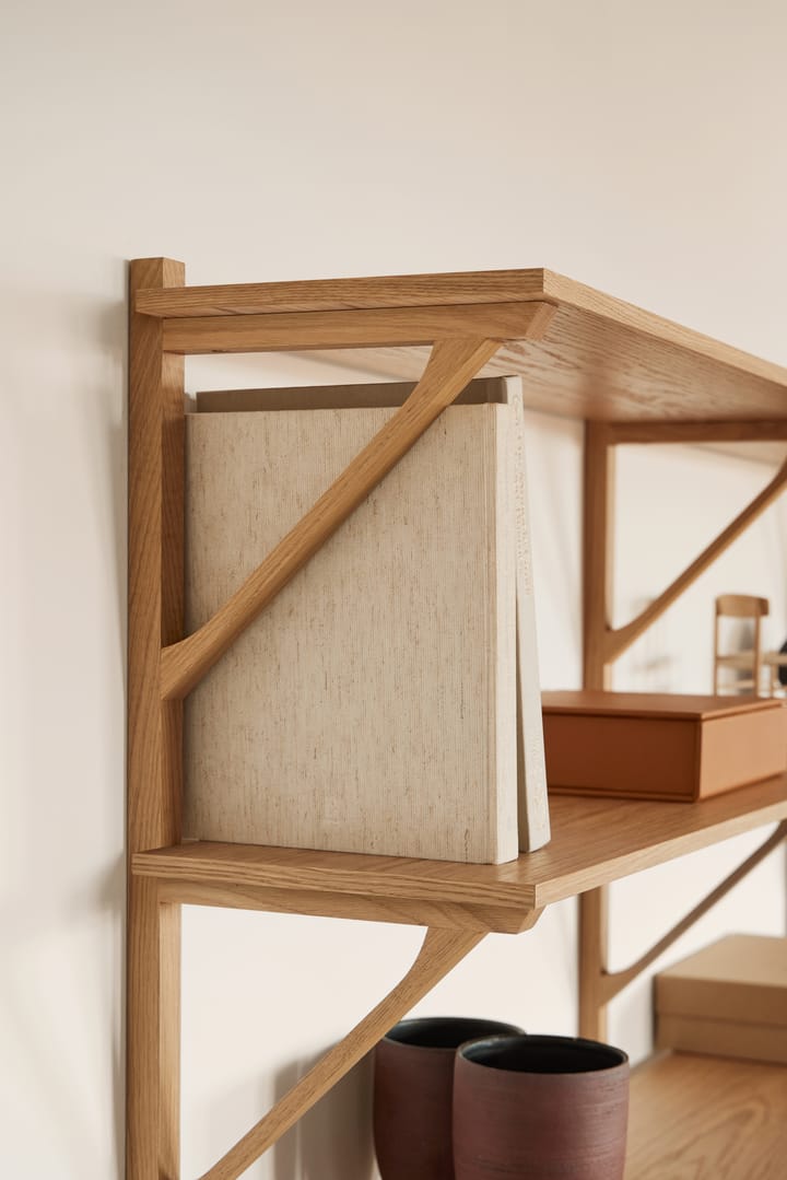 BM29 estante 149x61 cm, carvalho lacado Fredericia Furniture