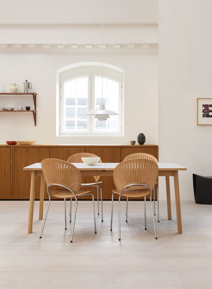 BM29 estante 78x61 cm, Nogal lacado Fredericia Furniture