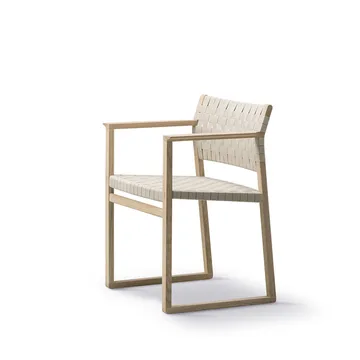 BM62 cadeira com braços - Trançado natural-suporte em carvalho envernizado - Fredericia Furniture