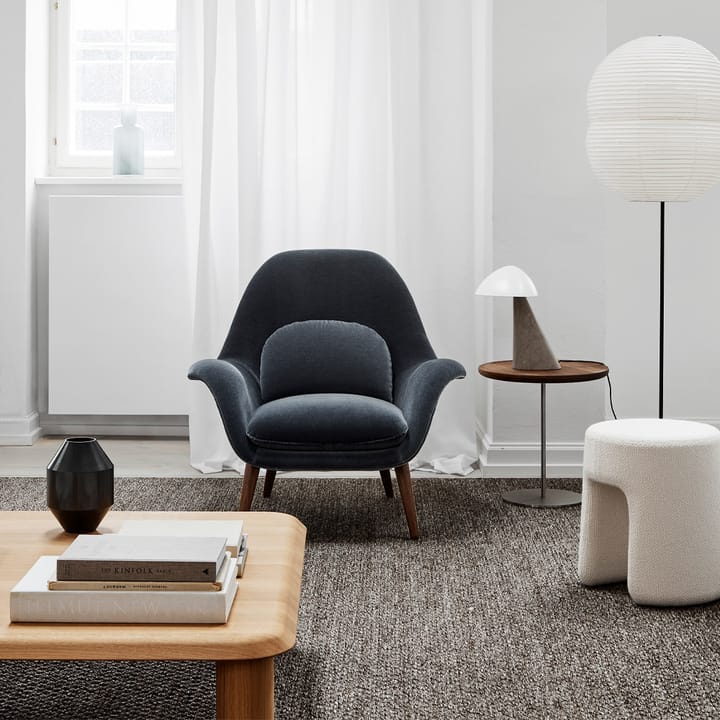 Fellow candeeiro de mesa, Branco-escuro atlantico limestone Fredericia Furniture