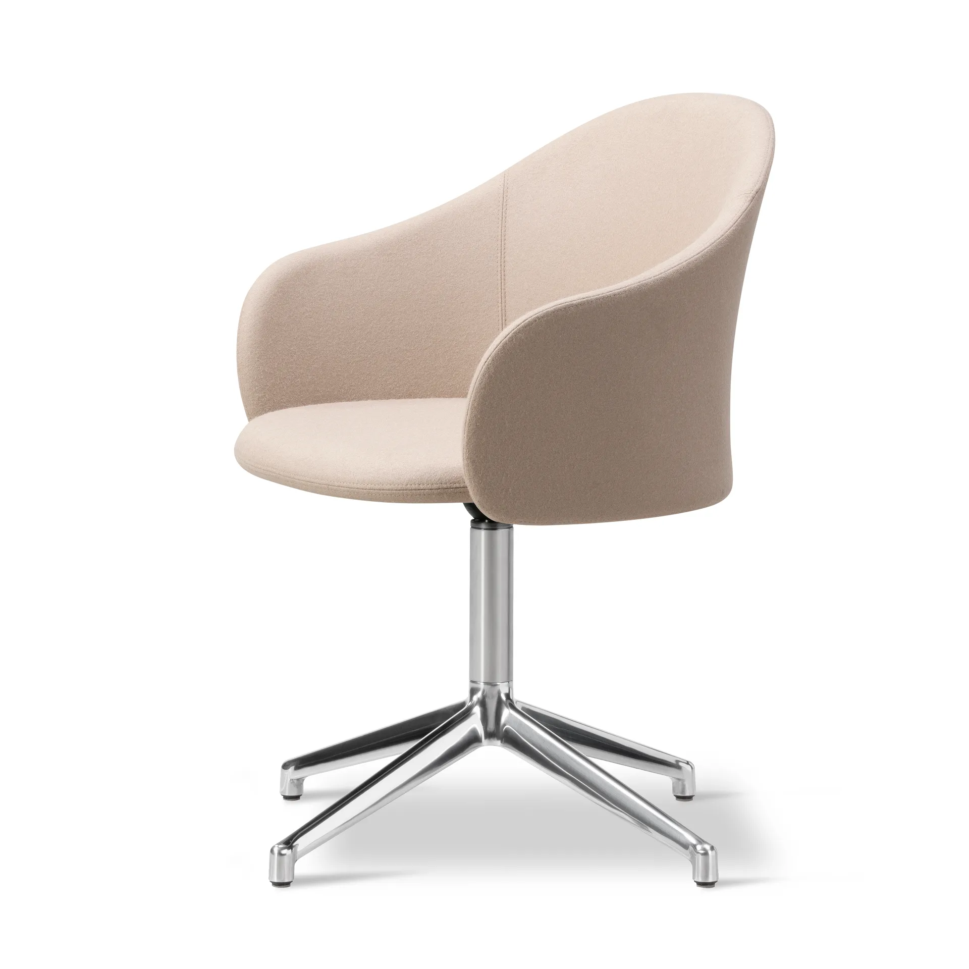 Gomo Armchair poltrona com base giratória a 4 pontas, Blazer CUZ47 Fairfield-alumínio polido Fredericia Furniture
