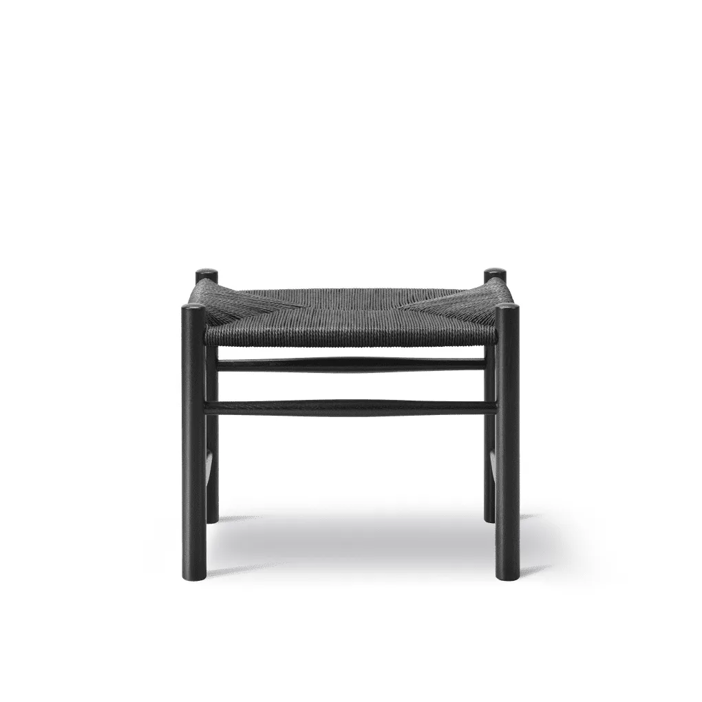 J16 banqueta, Preto-preto envernizado carvalho Fredericia Furniture