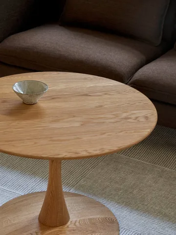 ND104 Trisse mesa de centro - Carvalho oleado, Ø68x48 cm - Fredericia Furniture
