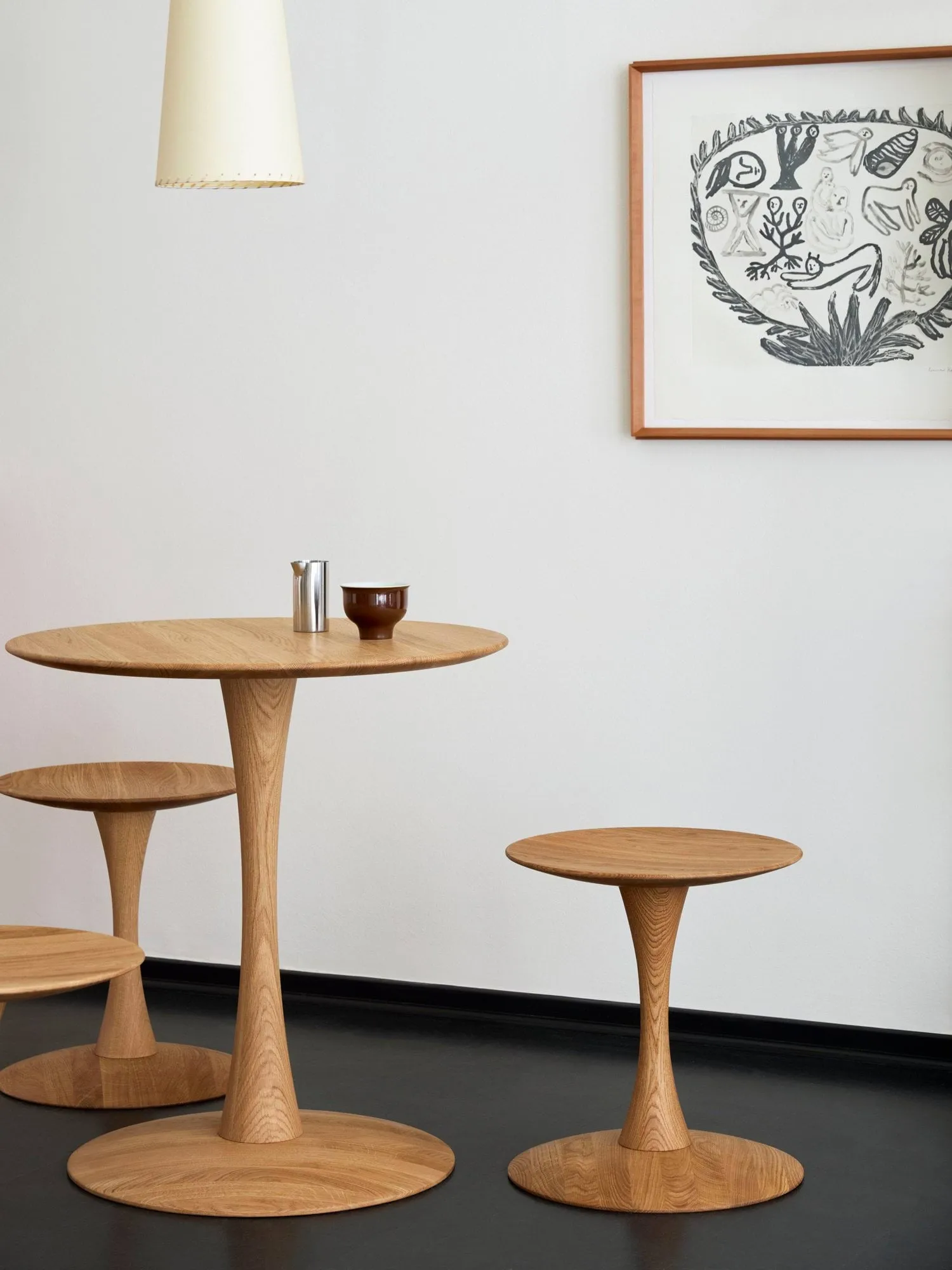 ND107 Trisse mesa de jantar, Carvalho oleado, Ø75x73 cm Fredericia Furniture