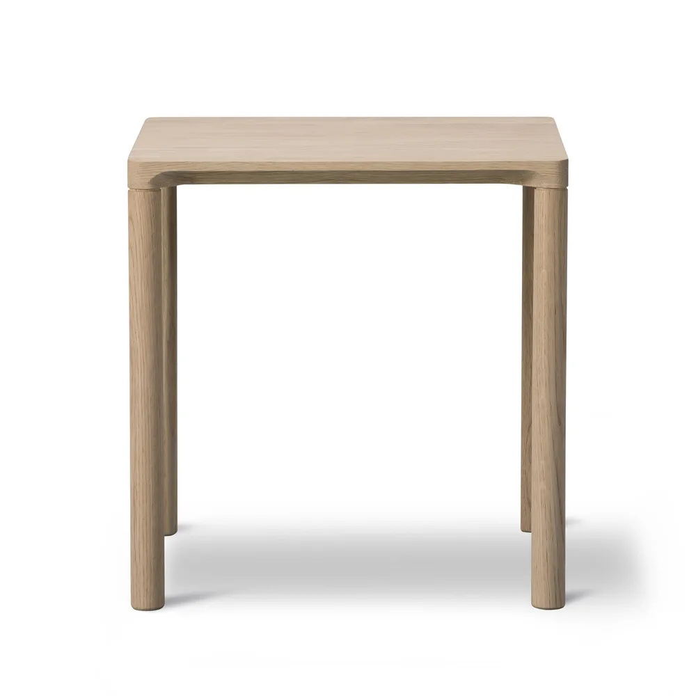 Piloti 6705 mesa de apoio, Carvalho lacado-altura 35 cm Fredericia Furniture