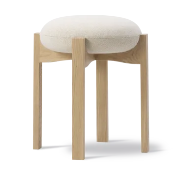 Pioneer banco redondo baixo - Hallingdal 200-carvalho lacado - Fredericia Furniture