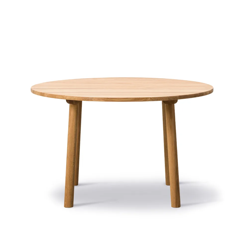 Taro 6121 mesa de jantar, Carvalho claro oleado, ø120 cm Fredericia Furniture