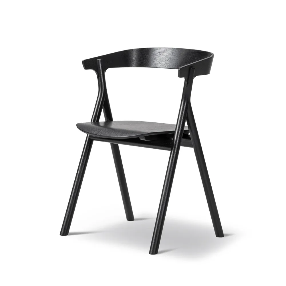 Yksi 3340 cadeira, Carvalho lacado preto Fredericia Furniture