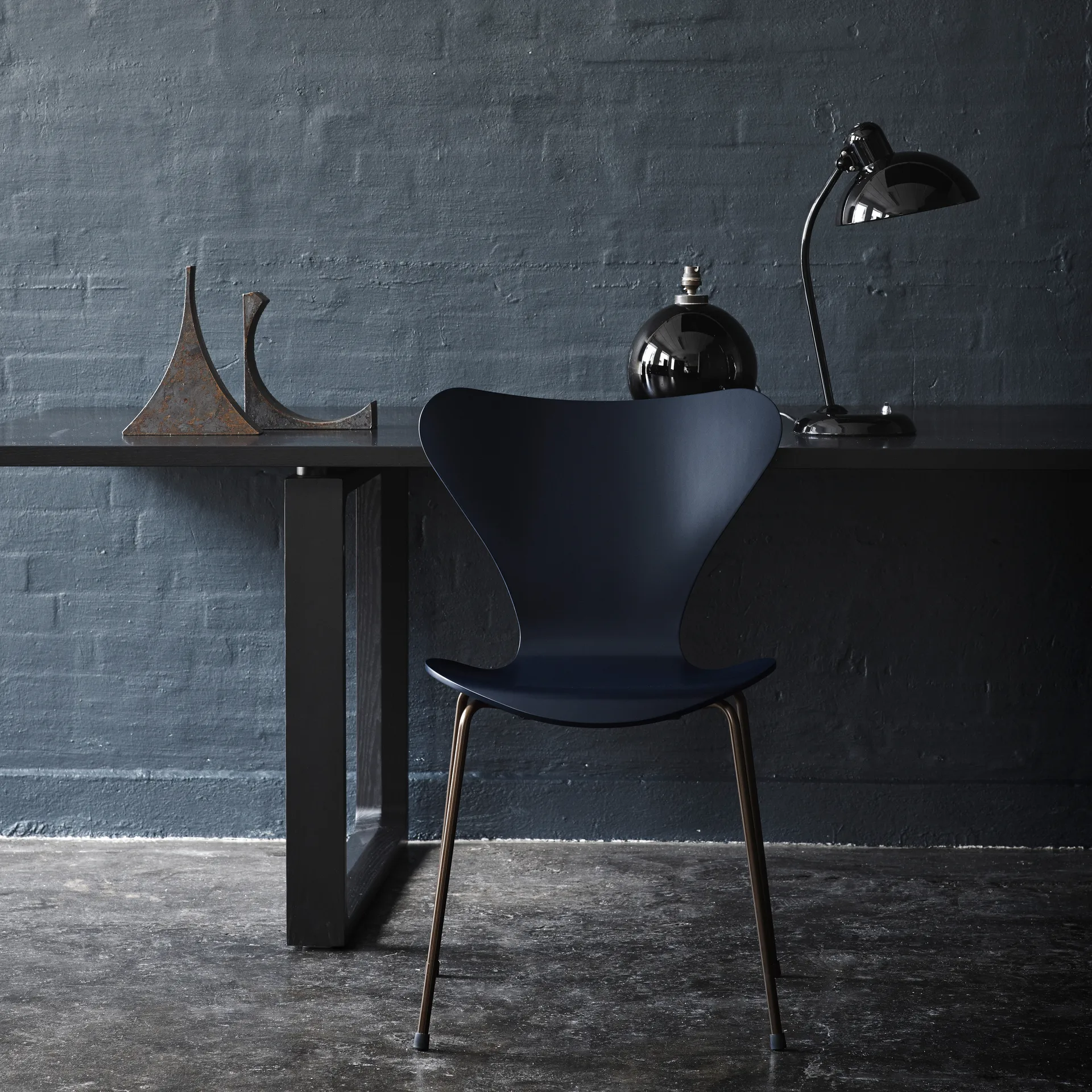 Candeeiro de mesa Kaiser Idell 6556-T, Preto Fritz Hansen