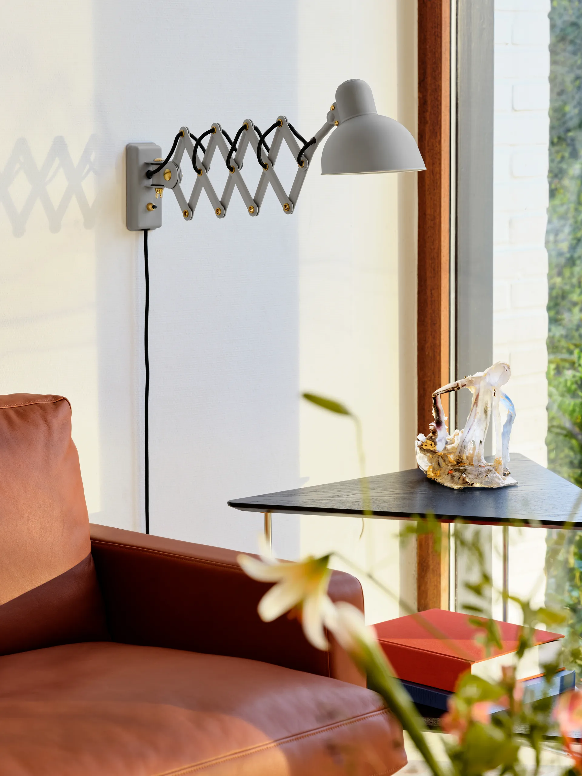 Candeeiro de parede Kaiser Idell 6718-W, Easy Grey Fritz Hansen