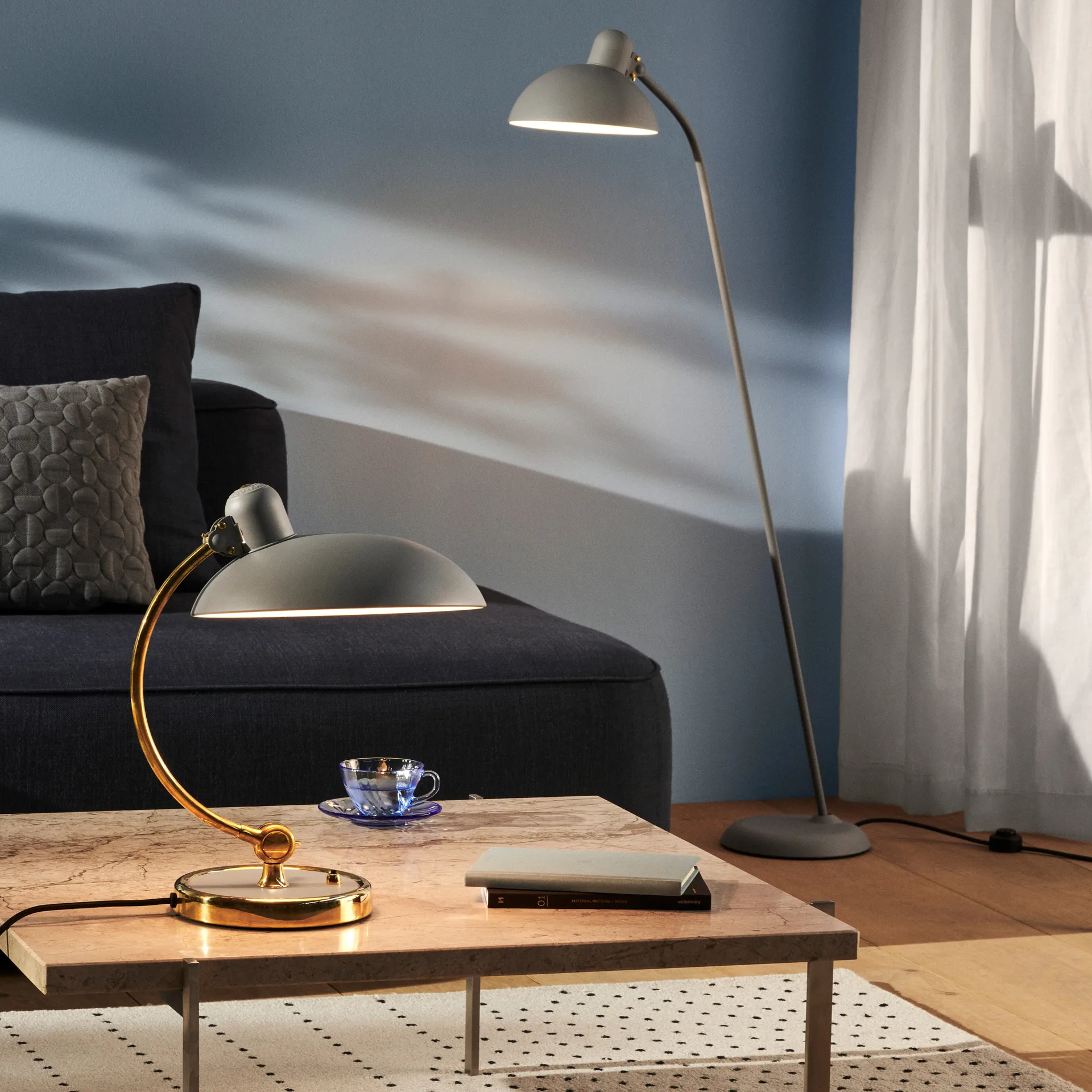 Candeeiro de pé Kaiser Idell 6556-F Luxus, Easy grey Fritz Hansen