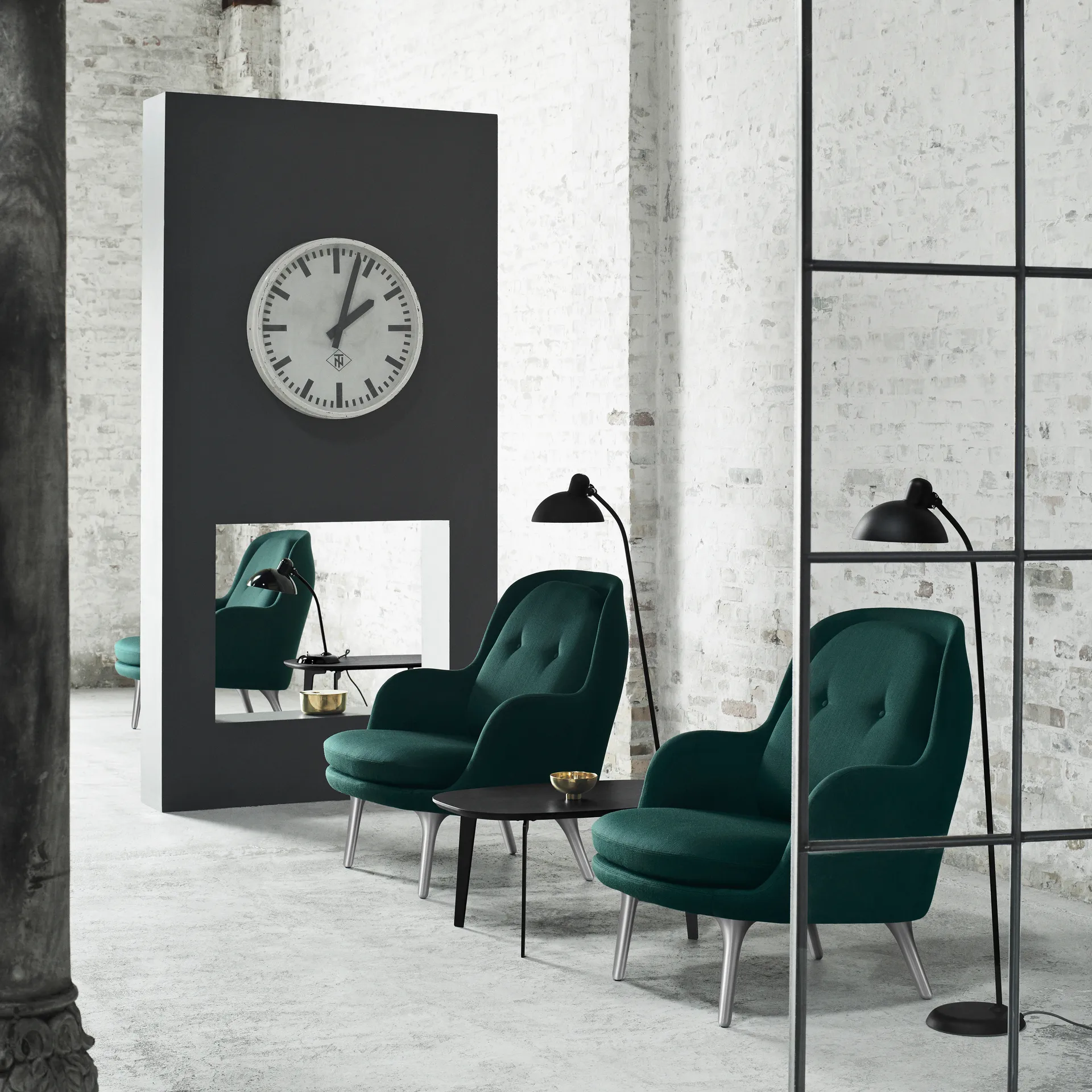 Candeeiro de pé Kaiser Idell 6556-F Luxus, Preto mate Fritz Hansen