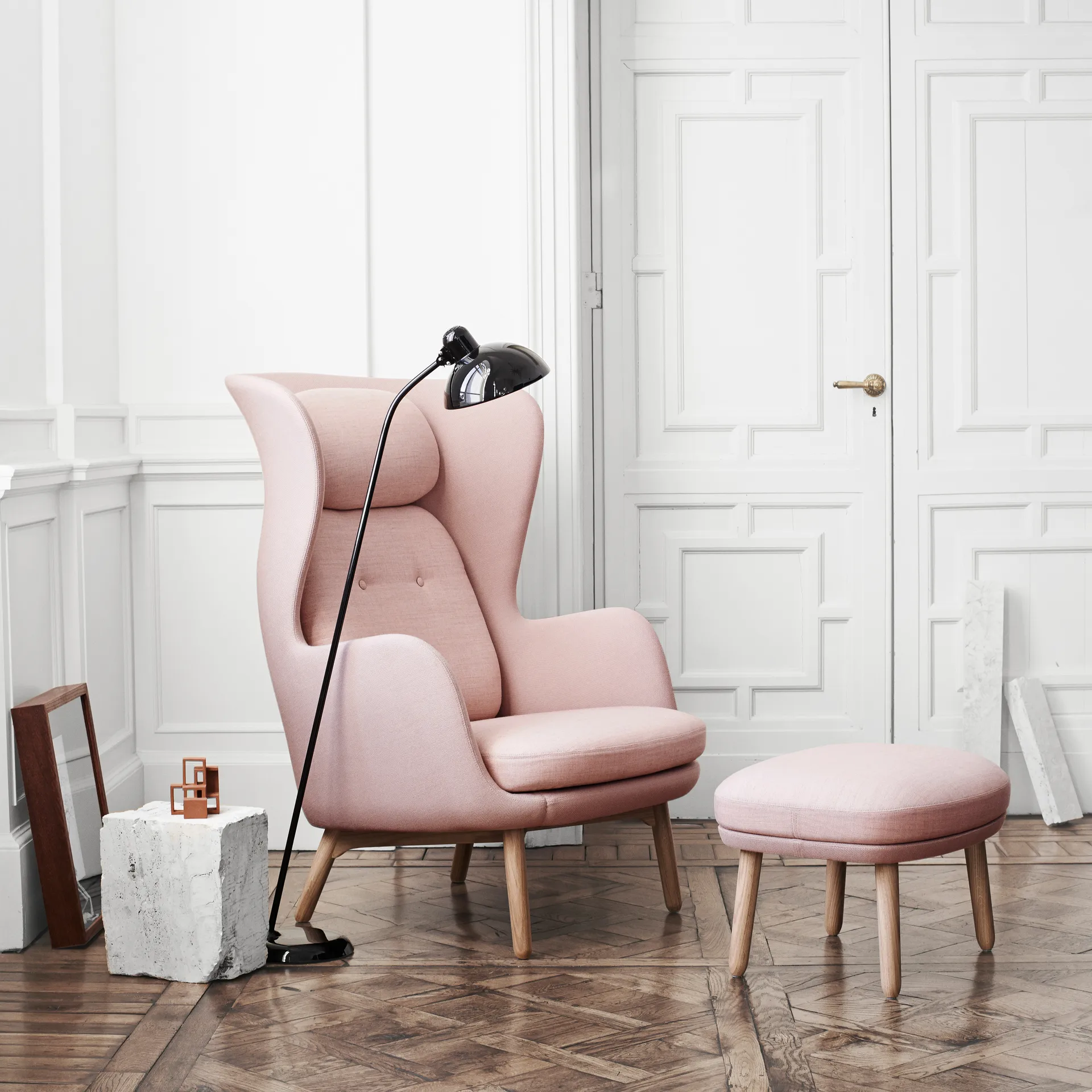 Candeeiro de pé Kaiser Idell 6556-F Luxus, Preto Fritz Hansen