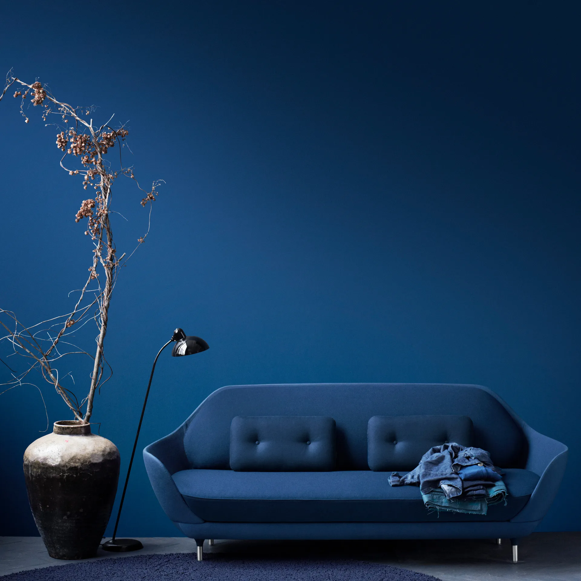 Candeeiro de pé Kaiser Idell 6556-F Luxus, Preto Fritz Hansen