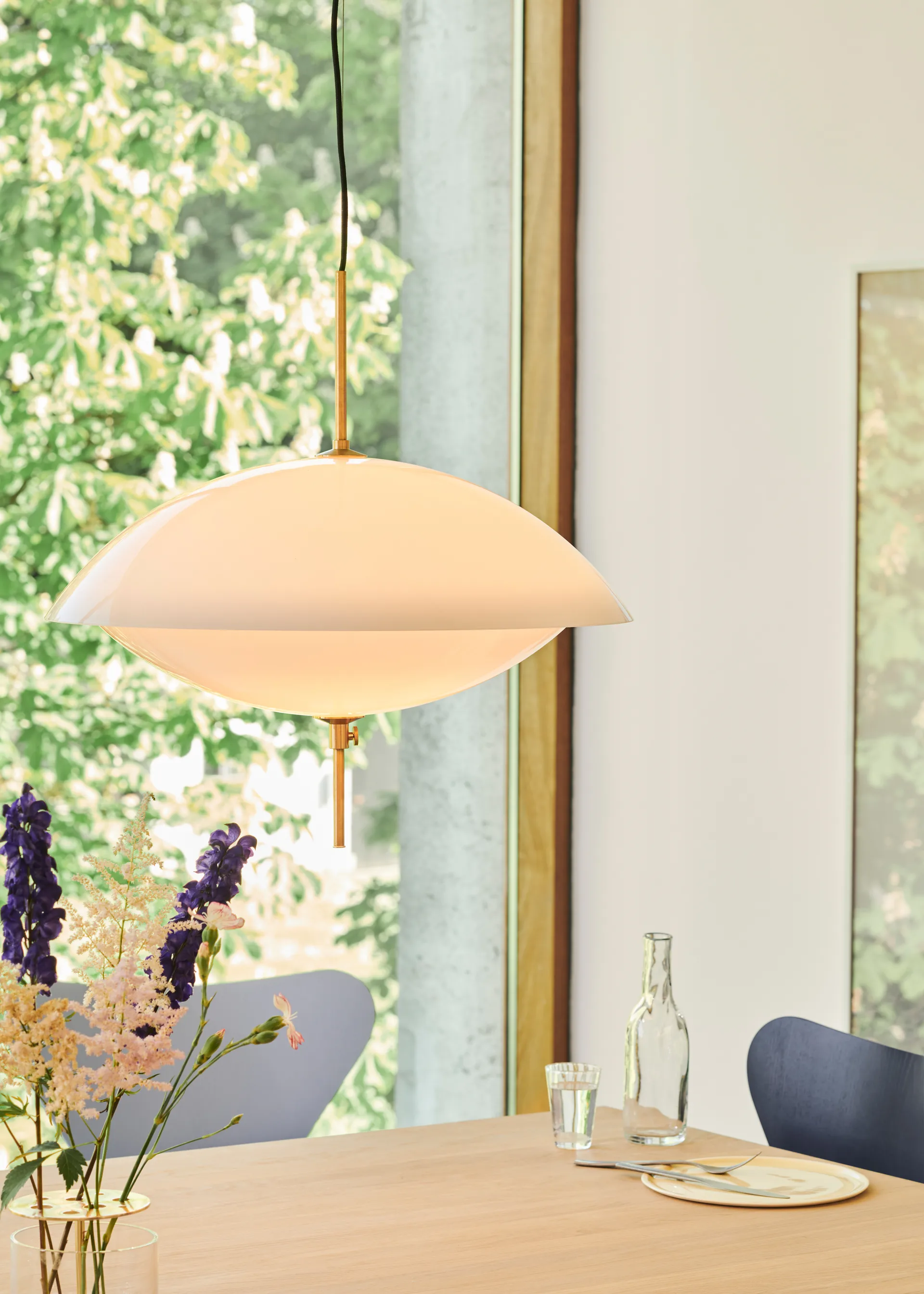Candeeiro suspenso Clam, Ø44 cm Fritz Hansen